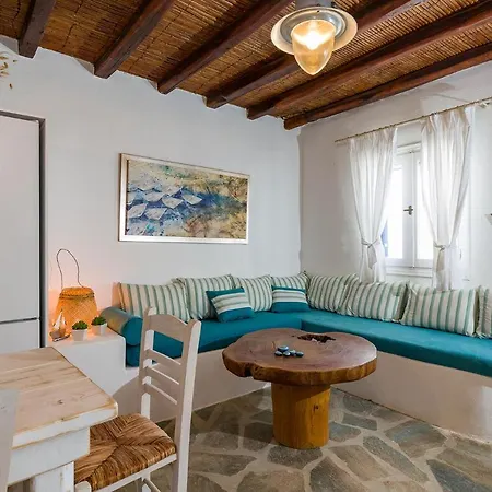 דירה White Earth Paros