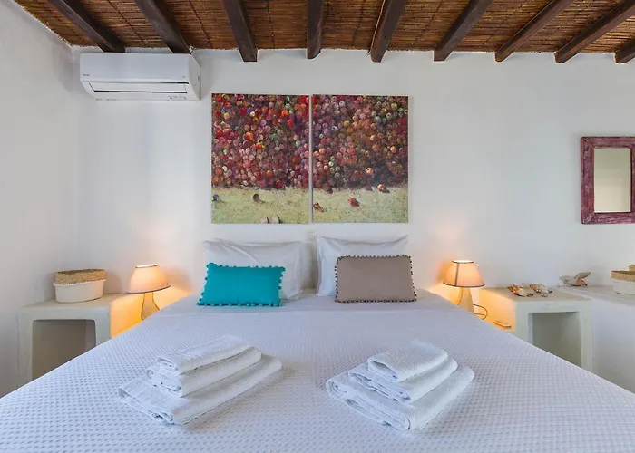 White Earth Paros * Μώλος Πάρου