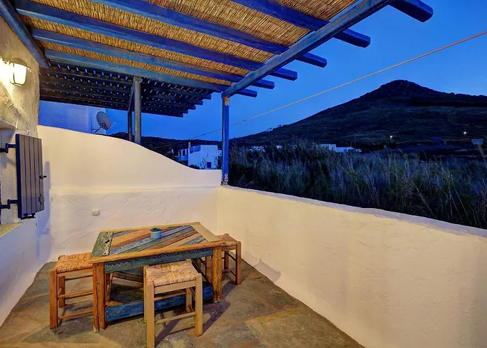 White Earth Paros * Μώλος Πάρου