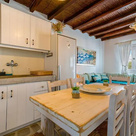 White Earth Paros Apartamento