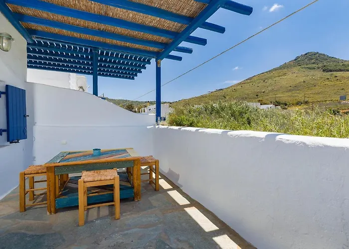 White Earth Paros Apartment